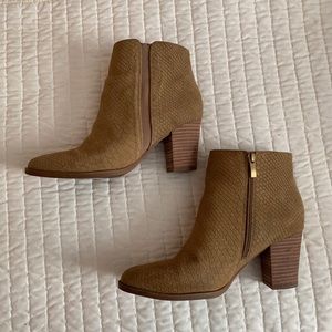 Franco Sarto Dipali tan suede snake ankle bootie 8
